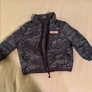 Vineyard Vines Boys' Dark Gray Black Camo Puffer Jacket Reversible